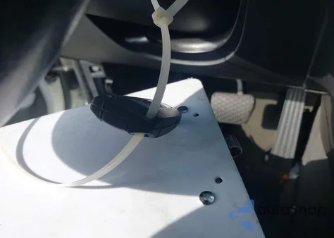 2010 BMW 328I из США, поврежденный, VIN WBAPH7G51ANM53840